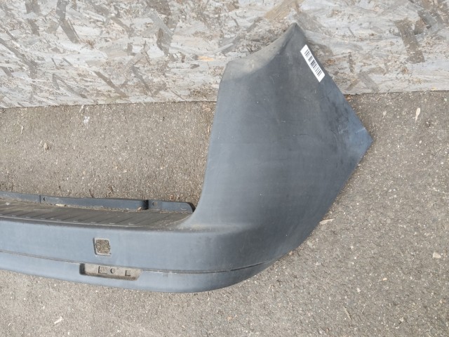 61572 Fiat Doblo  2009-2022 műanyag fekete hátsó lökhárító ketté nyíló raktérajtós kivitelhez 735497862