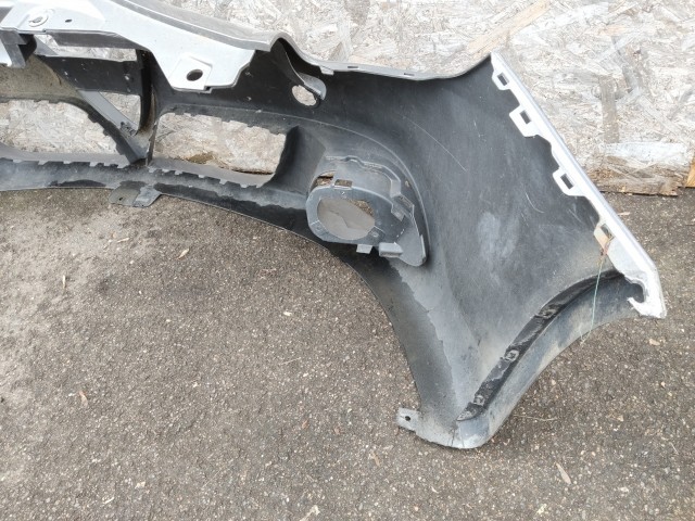 181063 Alfa Romeo Giulietta 2010-2016 első lökhárító, a képen látható javítással 