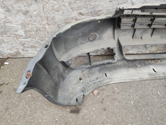 181066 Fiat Doblo 2005-2009 első lökhárító, a képen látható sérüléssel 735417815