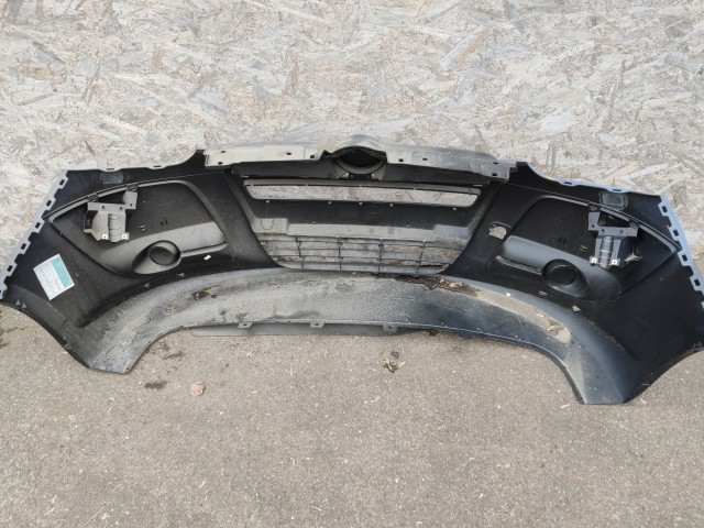 181067 Fiat Doblo 2009-2015 első lökhárító, a képen látható javítással