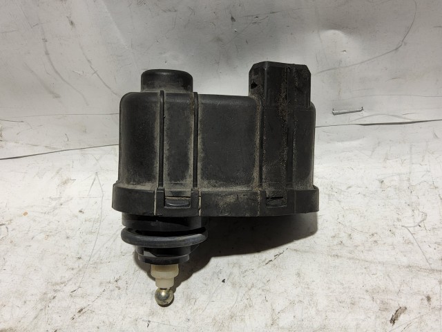 Lancia Kappa 9946762 számú fényszórómagasság állító motor