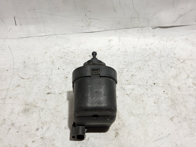 Lancia Delta 9946635 számú fényszórómagasság állító motor