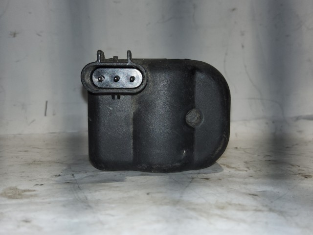 Lancia Delta 9946635 számú fényszórómagasság állító motor