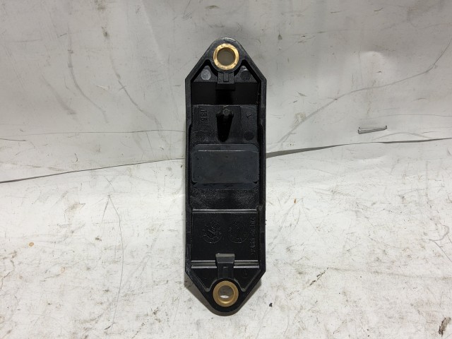 Fiat Punto II. 46822669 számú ütközés szenzor