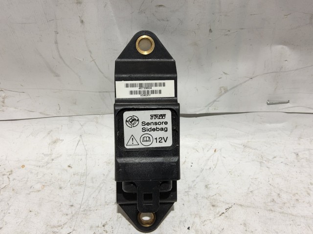 Fiat Punto II. 46739604 számú ütközés szenzor