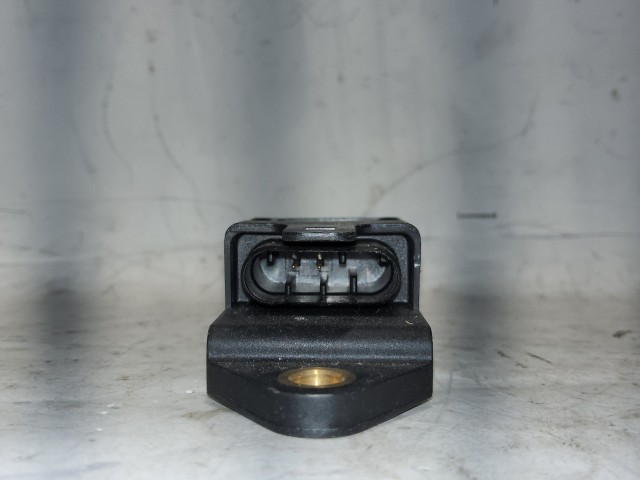 Fiat Punto II. 46739604 számú ütközés szenzor