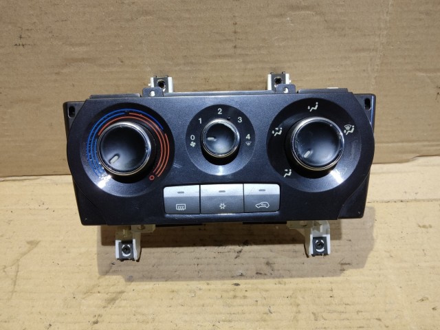 182487 Fiat Bravo 2007-2014 manuál klímás fűtéskapcsoló