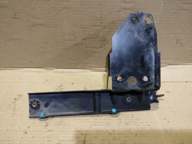 182512 Alfa Romeo 147, Gt 1,9 16v Diesel Olajhűtő tartó 46814864