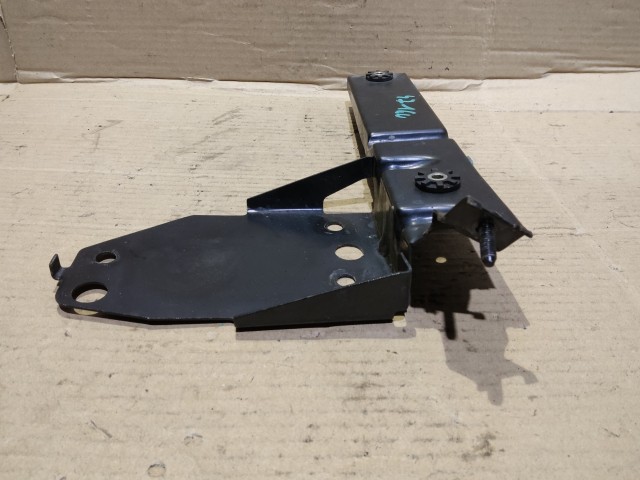 182512 Alfa Romeo 147, Gt 1,9 16v Diesel Olajhűtő tartó 46814864