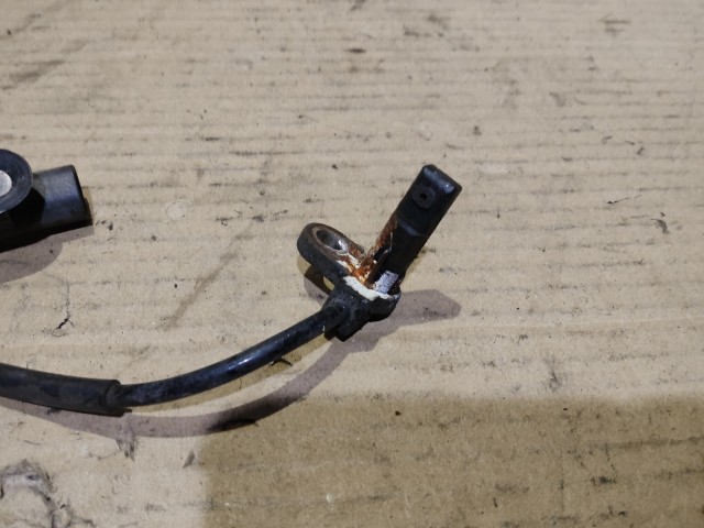 Fiat 500  első abs jeladó  51797173