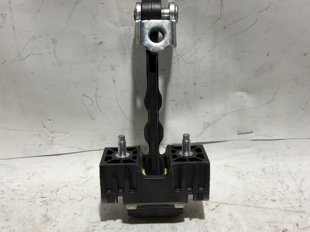 Lancia Delta 2008-2014 első ajtóhatároló 51751732