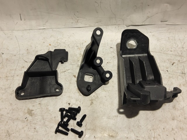 Fiat Tipo 2015- gyári új jobb első fényszóró fűl javító készlet 50927929