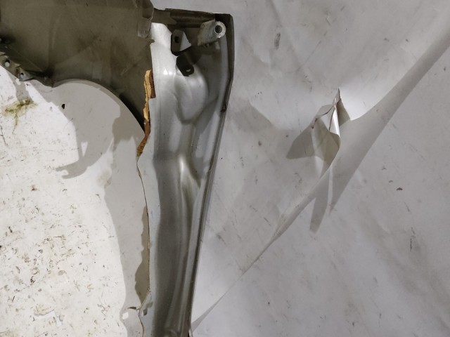 121926 Fiat Grande Punto 2005-2009  Jobb első sárvédő, a képen látható sérüléssel