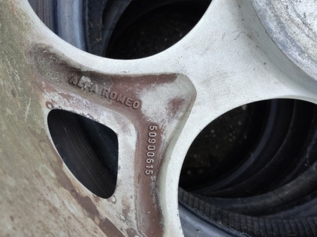 184574 Alfa Romeo 147, 156, Gt 17