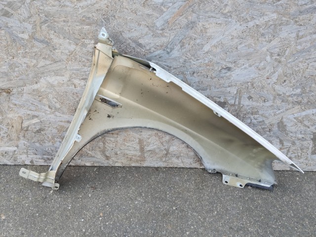 184596 Lancia Delta 2008-2014 bal első sárvédő, a képen látható sérüléssel