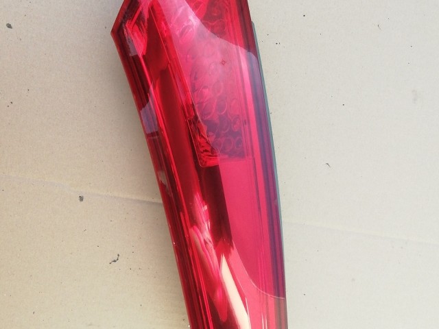 184501  Kia Ceed I. Fl. 2009-2012 kombi  jobb hátsó felső lámpa 92404-1H3