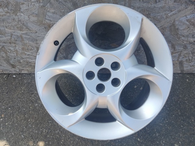 184778 Alfa Romeo 147, 156, Gt 17