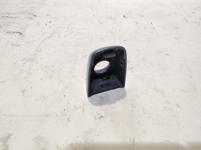 Opel Agila B 2008-2014 2008-2014 Zárbetét kupak Használt bal első