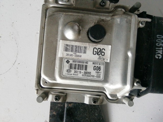 Kia Ceed I. Fl. 2009-2012 motorvezérlő szett 39119-2B260