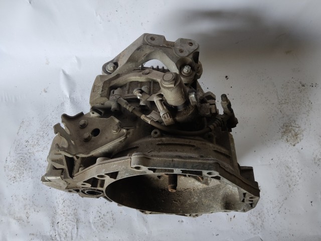 56831 Alfa Romeo 159 1,9 16v Jts 6 sebességes váltó alkatrésznek!!!!!