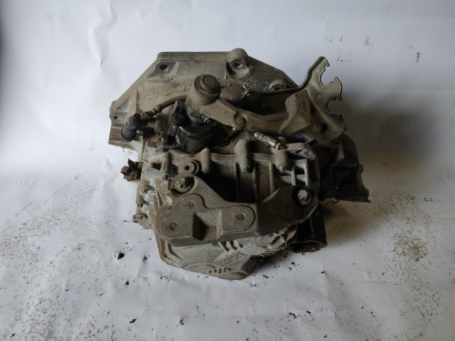 56831 Alfa Romeo 159 1,9 16v Jts 6 sebességes váltó alkatrésznek!!!!!