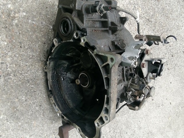 184457 Kia Ceed I. 2008-2012 1,4 16v benzin 5 sebeséges váltó