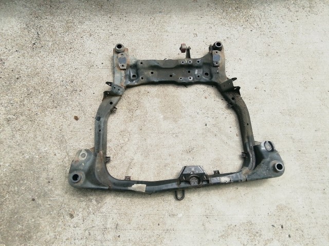 184456 Kia Ceed I. 2008-2012 1,4 16v benzin első segédalváz (bölcső)