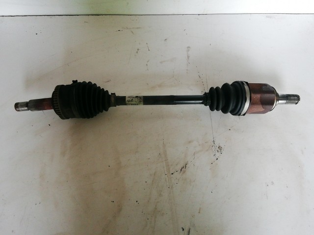 Kia Ceed I. 2008-2012 1,4 16v benzin bal első féltengely 49501-1H010