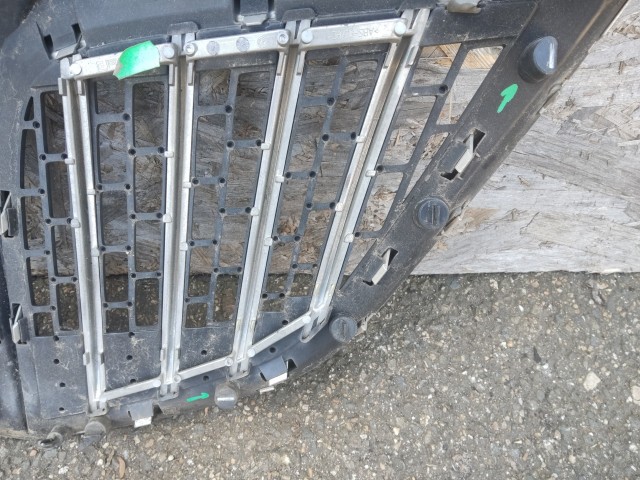 185154 Lancia Delta 2008-2014 Díszrács, a képen látható sérüléssel