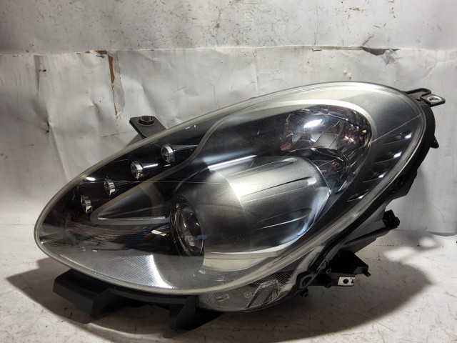 185301 Alfa Romeo Giulietta bal első xenon fényszóró, jobb kormányos kivitel