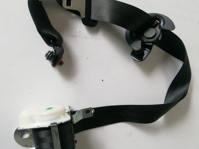 Kia Ceed I. 2008-2012 kombi jobb hátsó biztonsági öv 