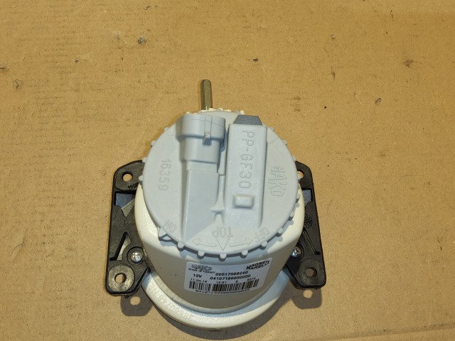 Alfa Romeo, Fiat, Lancia gyári új oldalfüggetlen ködlámpa 51756924