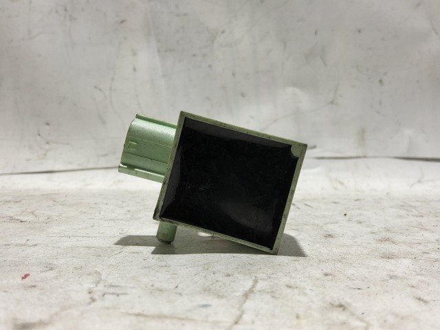 Alfa Romeo 156 60680214 számú ütközés szenzor