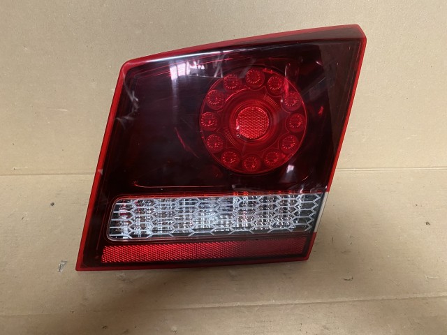 Fiat Freemont 2011-2015 utángyártott új Jobb hátsó belső lámpa gyárilag sötétített kivitel!!