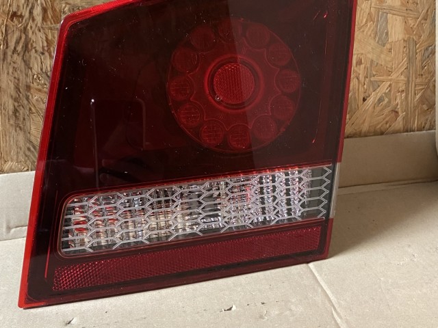 Fiat Freemont 2011-2015 utángyártott új Jobb hátsó belső lámpa gyárilag sötétített kivitel!!