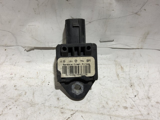 Fiat Croma 51744862 számú ütközés szenzor