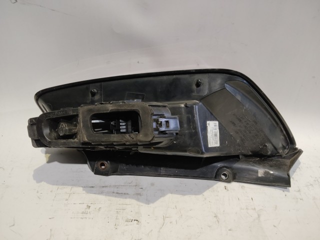182904 Fiat Punto Evo bal hátsó lámpa, szögletes csatlakozós 51849738