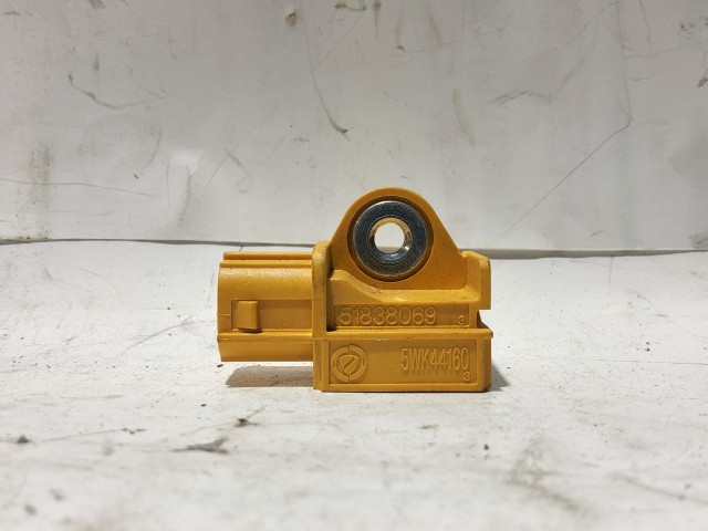 Fiat Grande Punto 51838069 számú ütközés szenzor