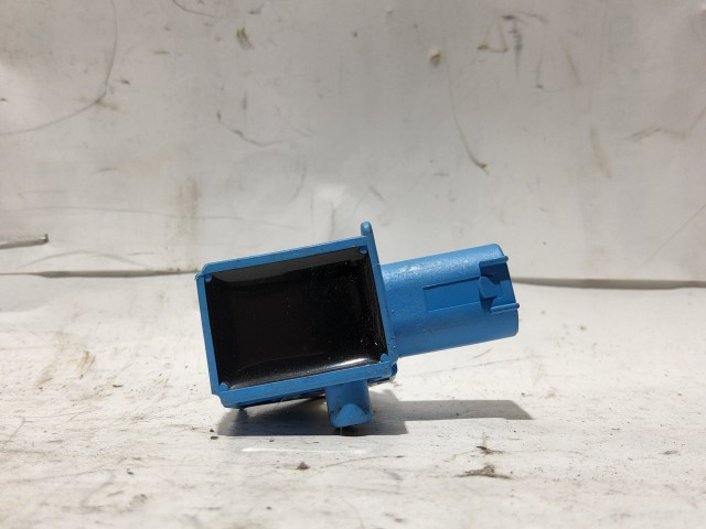 Fiat Freemont K56054183AA  számú ütközés szenzor