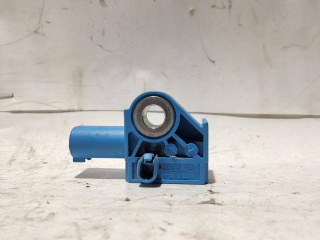 Fiat Freemont K56054183AA  számú ütközés szenzor