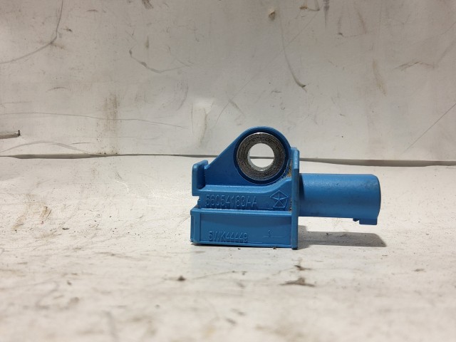 Fiat Freemont K56054183AA  számú ütközés szenzor