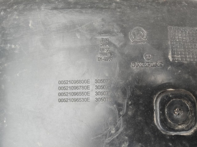 Fiat Tipo 2015- bal első kerékjárati dobbetét 56109680