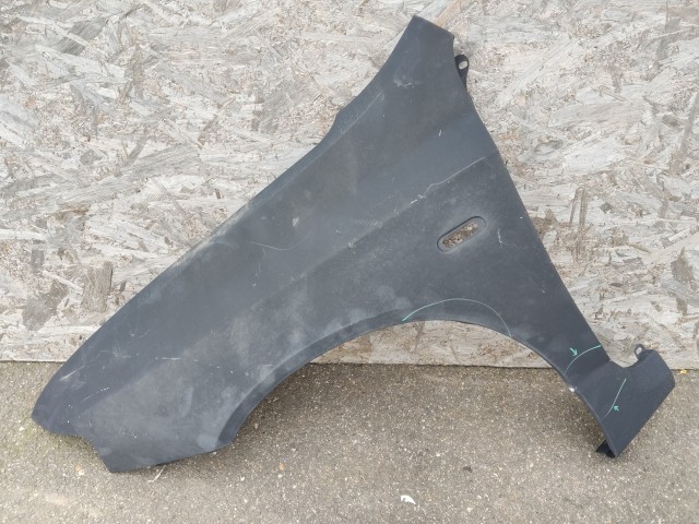 185472 Fiat Stilo 2001-2007 5 ajtós bal első sárvédő, a képen látható sérüléssel, utángyártott!!