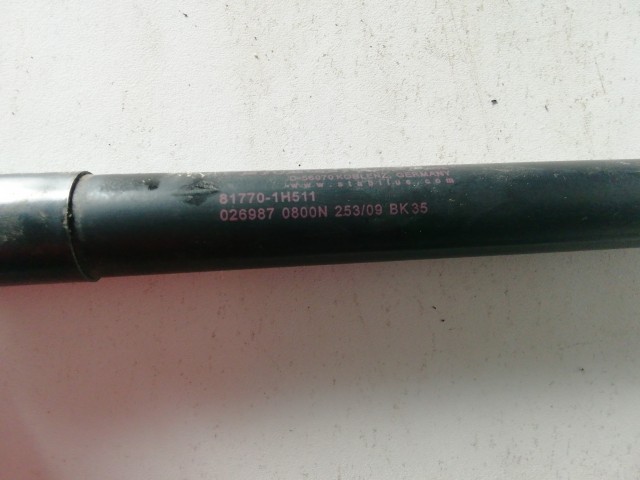 Kia Ceed I. Fl. 2009-2012 2008-2012 Csomagtérajtó teleszkóp Használt 