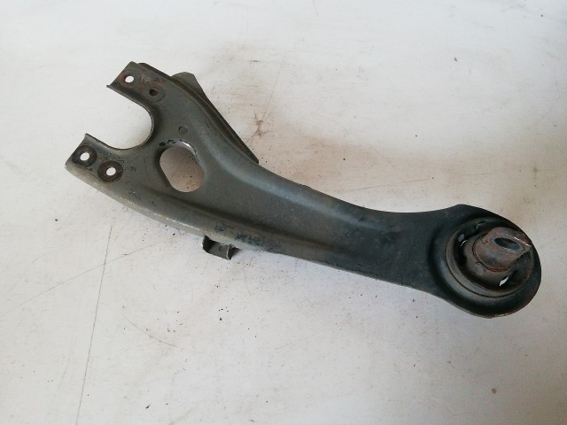 Kia Ceed I. Fl. 2009-2012 2008-2012 Lengőkar Használt Jobb hátsó első