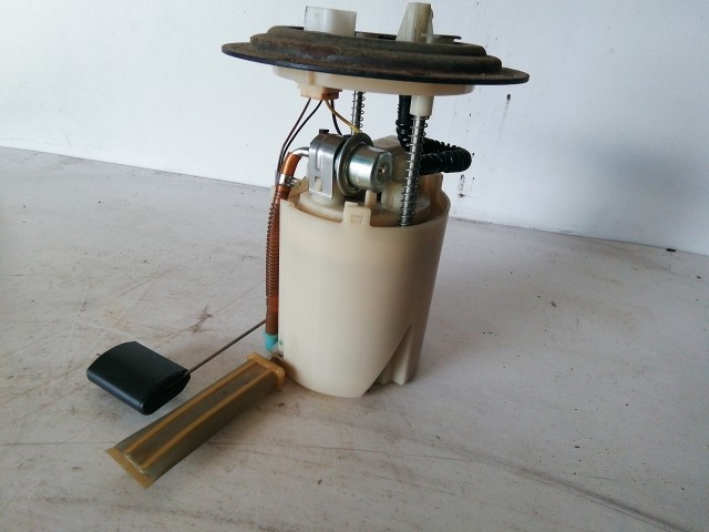 Kia Ceed I. Fl. 2009-2012 2008-2012 Üzemanyagszivattyú Használt   1400