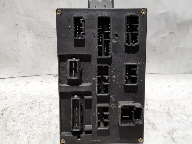 186080 Alfa Romeo 166 1998-2007 belső Biztosítéktábla