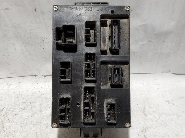 186193 Alfa Romeo 166 1998-2007 belső Biztosítéktábla