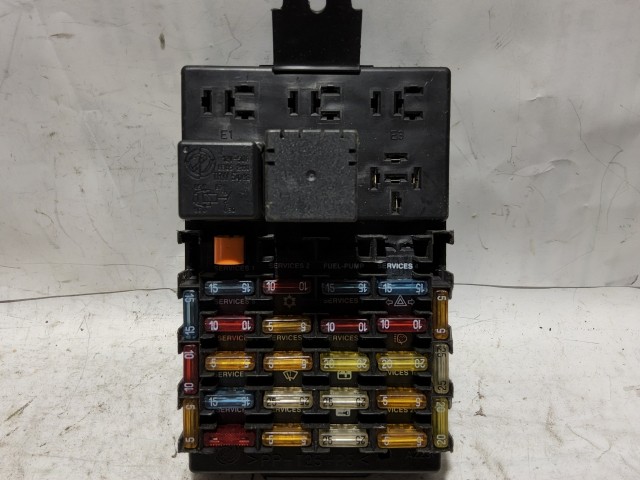 186195 Alfa Romeo 166 1998-2007 belső Biztosítéktábla