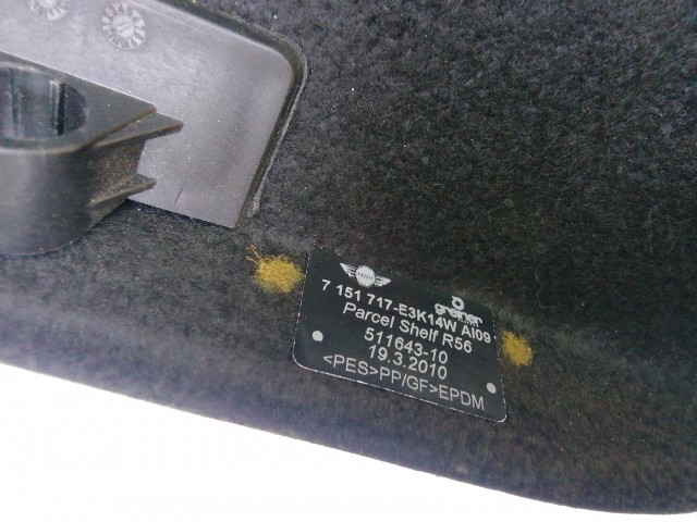 185591 Mini R56 2006-2013 kalaptartó, a képen látható sérüléssel